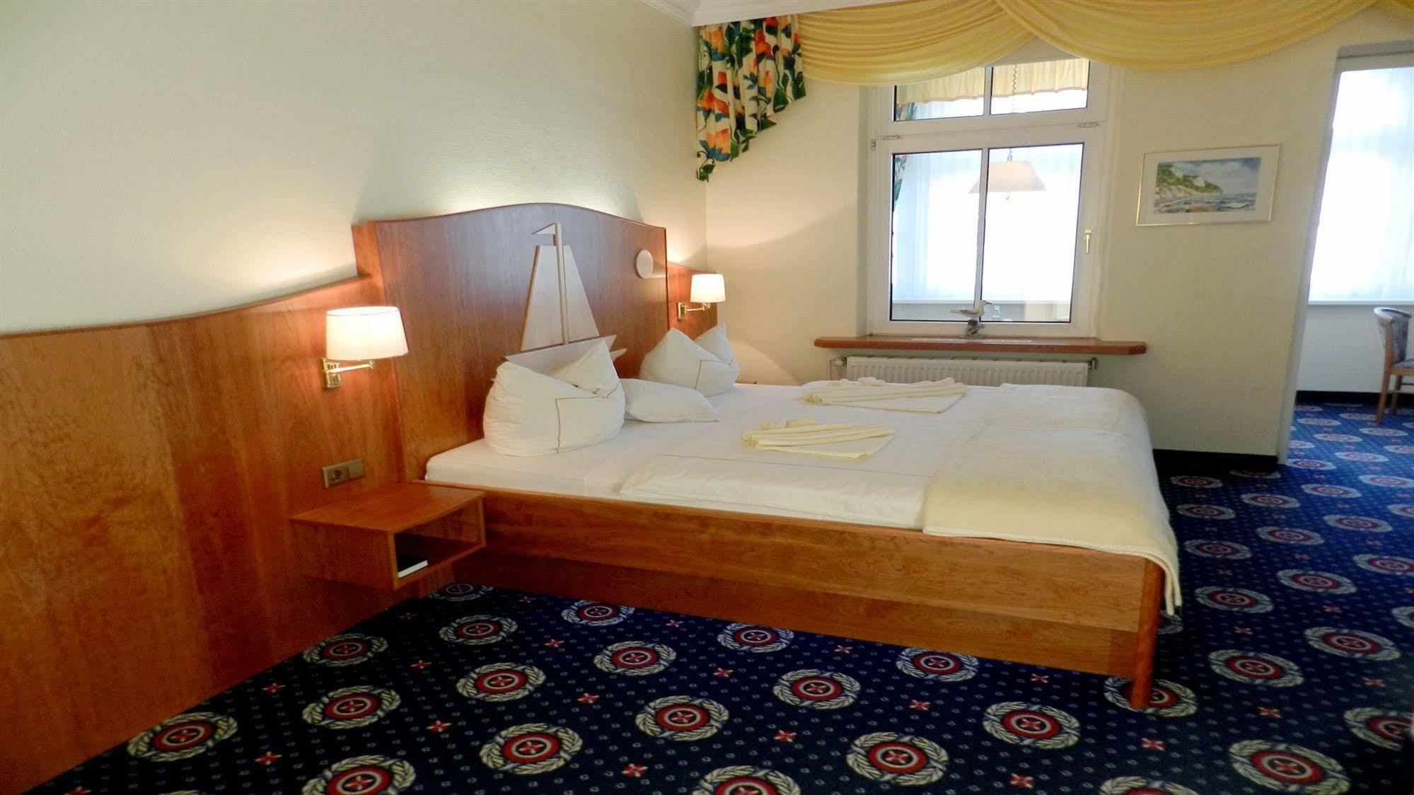 Hotel Deutsche Flagge Binz Extérieur photo