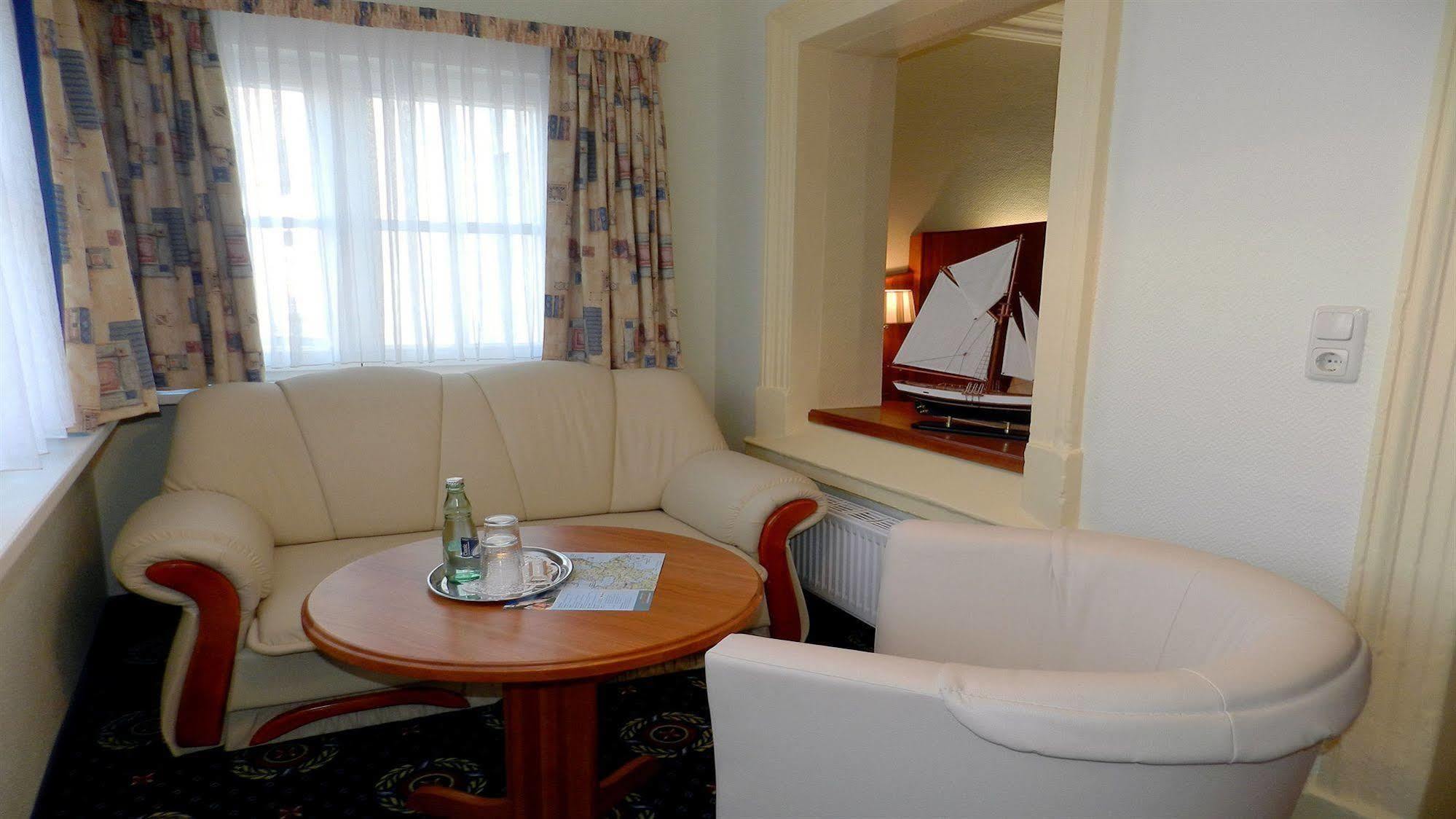 Hotel Deutsche Flagge Binz Extérieur photo